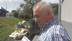 PODRZUCANIE ŚMIECI BEZKARNE? URZĘDNICY ZAŁAMUJĄ RĘCE. SPRAWCĘ TRZEBA ZŁAPAĆ NA GORĄCYM UCZYNKU - 27.07.2015