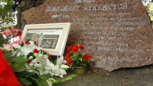 Dzień Podziemnego Państwa Polskiego. W 76. rocznicę jego powstania w Malborku na Skwerze Żołnierzy Wyklętych uczciliśmy pamięć tysięcy ludzi, którzy uczestnicząc w konspiracji, walczyli o wyzwolenie Polski - 27.09.2015