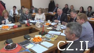 Budżet Nowego Stawu przyjęty. Radni w części uroczystej podzielili się opłatkiem - 22.12.2015