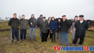 Dworek. Protest rolników. Chcą rozmów z GDDKIA i wypłaty odszkodowań - 15.02.2016