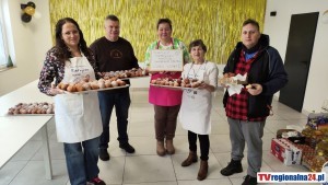 Pączki dla Zosi - Malbork smaży z sercem, by uratować 8-latkę. Wideo i zdjęcia