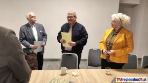 List gratulacyjny dla Starosty Malborskiego od Obywatelskiego Parlamentu Seniorów. Wideo i zdjęcia