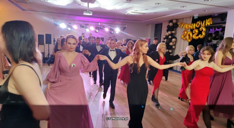 Studniówka 2023 I Liceum Ogólnokształcącego im. Henryka Sienkiewicza w Malborku [foto, wideo] 11.02.2023