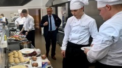 Nowy Dwór Gdański. Wielkie pączkobranie w Zespole Szkół.