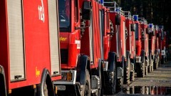 Nowy Dwór Gdański. Parada wozów strażackich ulicami miasta.