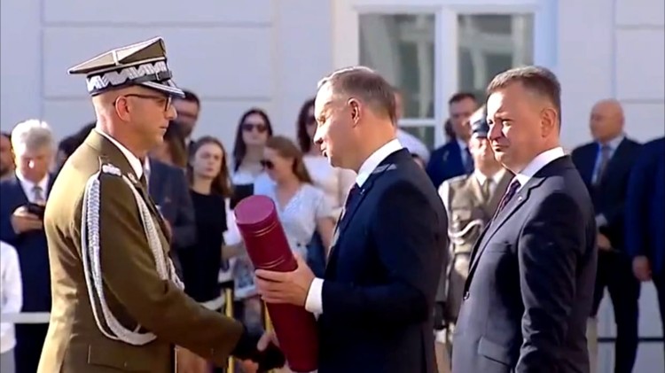 Pochodzący z Malborka płk Krzysztof Knut otrzymał z rąk Prezydenta…