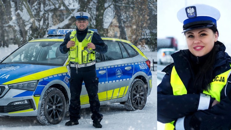 Nowy Dwór Gdański. Policjanci eskortowali do szpitala rodzącą kobietę.