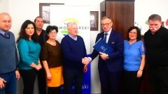 Powiat nowodworski. Powstaną nowe chodniki w Sztutowie i Myszewku – podpisano stosowną umowę.