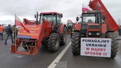 Blokada S7 w Kmiecinie – policjanci informują o objazdach. Zobacz wideo z 21.02.2024