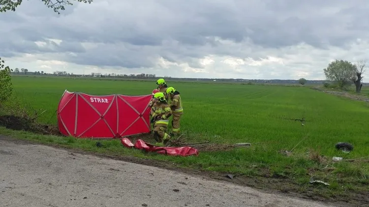 Śmiertelny wypadek w gminie Lichnowy - nie żyje kierujący motorowerem&#8230;