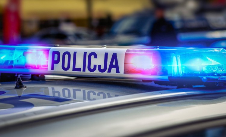 Powiat sztumski. Policjant w czasie wolnym od służby uratował poszkodowanego w wypadku drogowym – kierowca był nietrzeźwy.