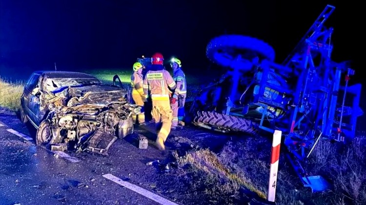 Wypadek na DK55 w Martągu - kierujący pojazdem rolniczym miał blisko…