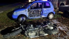 Gmina Ostaszewo. Dwie osoby w szpitalu po zderzeniu osobówki z motocyklem.