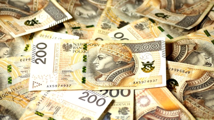 Seniorka myślała, że ją okradli – pieniądze się znalazły.