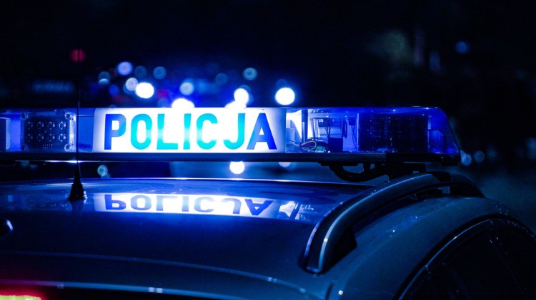 Poszukiwany listem gończym, nietrzeźwa kierująca i kierowca z zakazem…