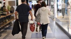  Dane nie pozostawiają złudzeń. E-commerce sukcesywnie odbiera ruch galeriom i centrom handlowym