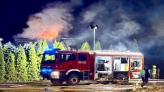 Pożar domu przy ulicy Wejhera w Malborku. 11 zastępów w akcji - zobacz wideo i zdjęcia 