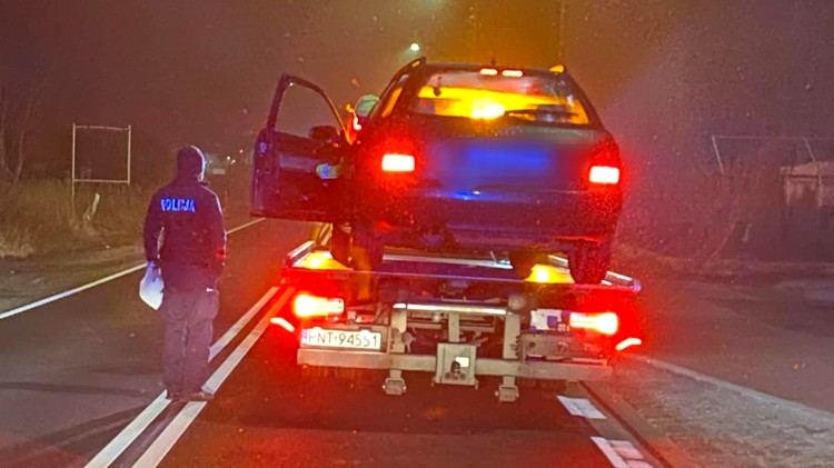 Kąty Rybackie. Mimo zakazu sądowego, kierował samochodem. Był pod…