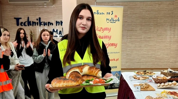 Święto Rogala - konkurs na szkolnego mistrza w Technikum nr 3.