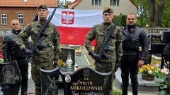 Motocyklowy hołd dla bohatera – VI Rajd Weteranów w Starym Polu.