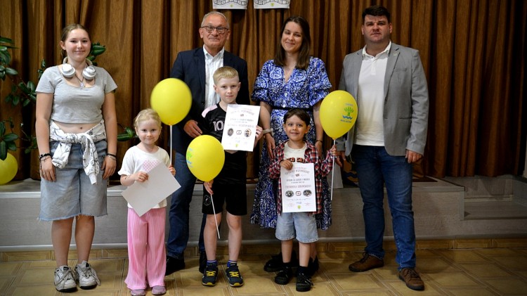 Odtwórz wspomnienia – rozdano nagrody w gminnym konkursie fotograficznym.