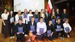 Dzień Edukacji Narodowej w powiecie sztumskim – stypendia dla zdolnej młodzieży.