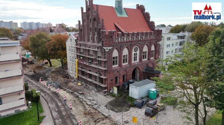Modernizacja ulicy Stare Miasto w Malborku - prace archeologiczne nie opóźnią inwestycji? Zobacz zdjęcia i wideo z drona - 15.10.2025