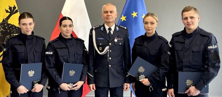 Nowi policjanci z Malborka złożyli uroczyste ślubowanie.