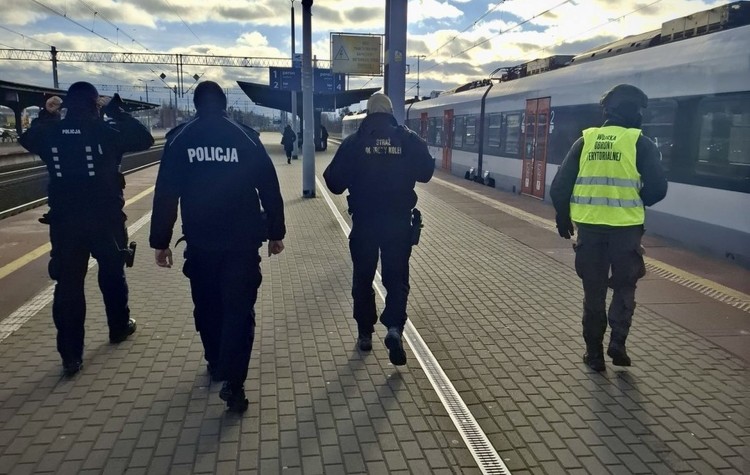 Operacja TOR na Pomorzu - policja wzmacnia bezpieczeństwo na kolei.