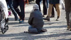 Zimą nie bądźmy obojętni — reaguj, gdy ktoś może potrzebować pomocy.