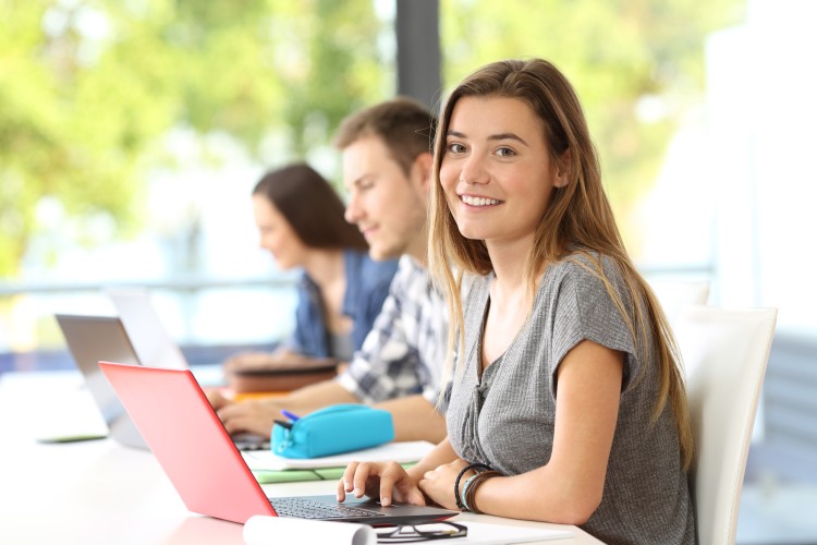 Studiuj online na ALK. Studia podyplomowe przez Internet