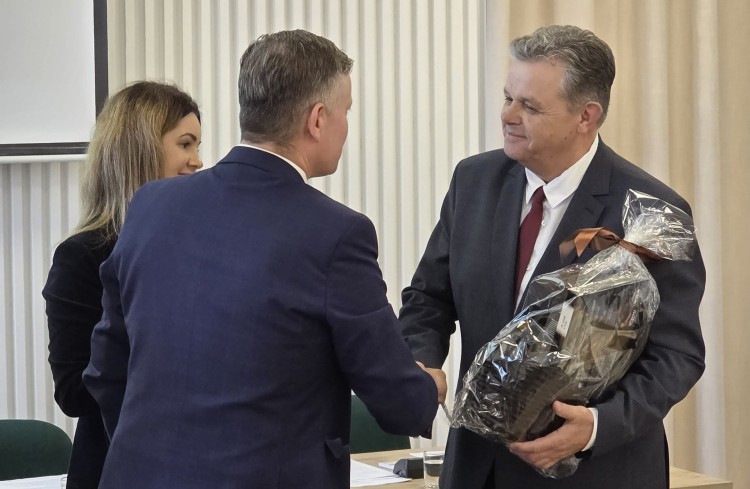 Pożegnanie Dyrektora Gminnego Ośrodka Kultury i Sportu w Starym Polu Tadeusza Burdyńskiego.