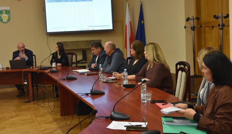Bezpieczeństwo priorytetem - obrady grupy roboczej ds. ochrony ludności i obrony cywilnej w Sztumie.
