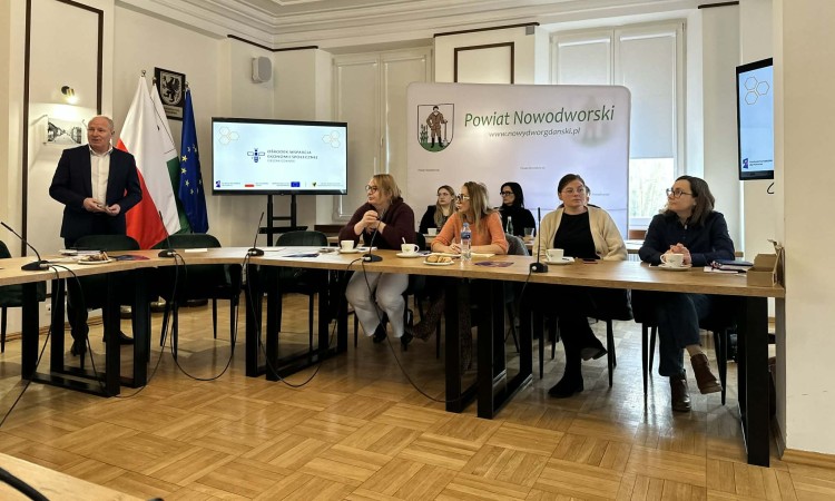 Jak skutecznie działać społecznie? Spotkanie o organizacjach pozarządowych…