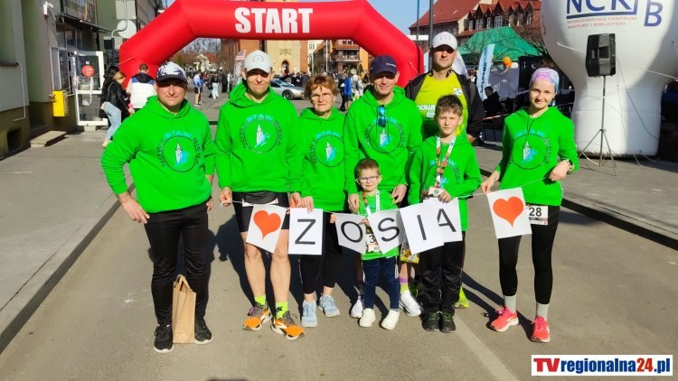 Bieg Charytatywny dla Zosi – sport i dobroczynność z okazji Dnia Kobiet w Nowym Stawie. Wideo i zdjęcia