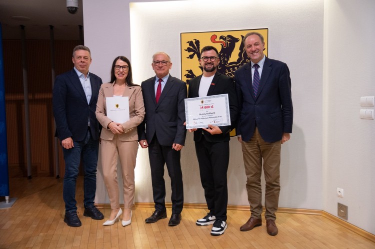 Gmina Malbork z dofinansowaniem w programie „Aktywne Sołectwo Pomorskie”. Modernizacja przestrzeni w Kamienicy.