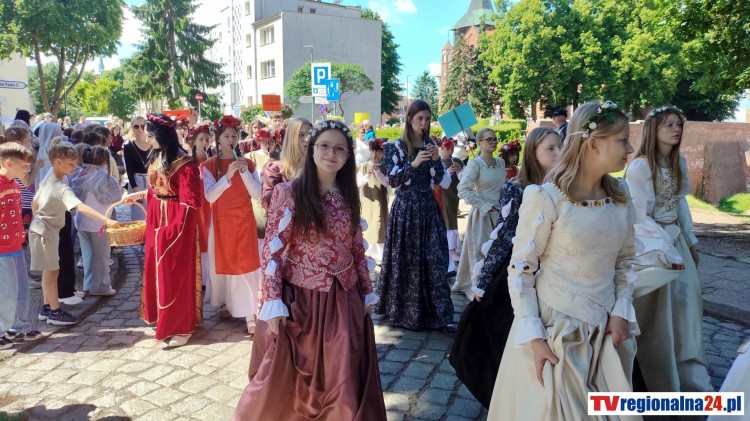 Malbork w średniowiecznym klimacie – trwa 23. Międzynarodowy Festiwal Kultury Dawnej. Wideo i zdjęcia