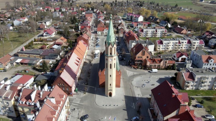 Nowe wyposażenie Galerii Żuławskiej i scena mobilna dla Nowego Stawu dzięki środkom unijnym.