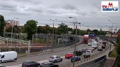 Zderzenie ciężarówki z osobówką w Malborku. Moment zdarzenia zarejestrowała kamera pogodowa TvMalbork