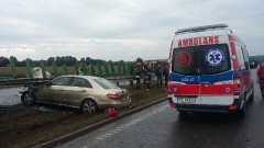 Wypadek na s7. Kierowca mercedesa uderzył w bariery energochłonne - 18.08.2016
