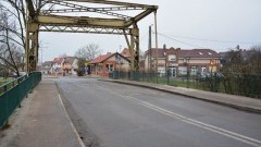 Gmina Nowy Dwór Gdański : Braki w infrastrukturze mostu uzupełnione - 02.01.2018