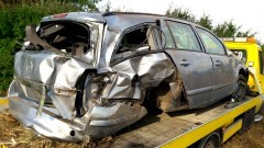 Pijany kierowca stracił panowanie nad autem i dachował. Sprawę bada policja. 