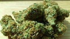 Marihuana, ecstasy i 150 gramów amfetaminy w mieszkaniu 58-letniego mężczyzny. 