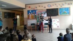 Mikoszewo: „Nakrętkomania dla Arturka” akcja charytatywna w Szkole Podstawowej