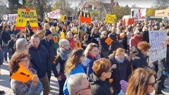 Malborska oświata wyszła na ulicę. Happening na placu Jagiellończyka.&#8230;