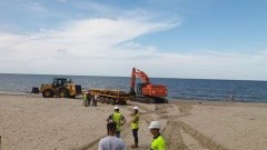 Zaczęły się prace poszerzające plażę w Stegnie.