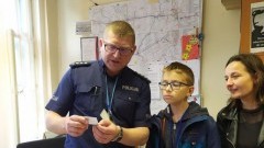 Nowy Dwór Gdański: Uczniowie sprawdzali wiedzę matematyczną policjantów