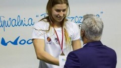 „Złota” Paulina Cierpiałowska z Malborka pobiła polskie rekordy na Zimowych Mistrzostwach Polski Juniorów w pływaniu.