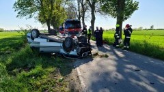 Malbork. W wyniku dachowania dwie osoby trafiły do szpitala.