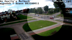 Wyprzedzanie na czerwonym i na przejściu dla pieszych na de Gaulle´a w Malborku. Film ku przestrodze.